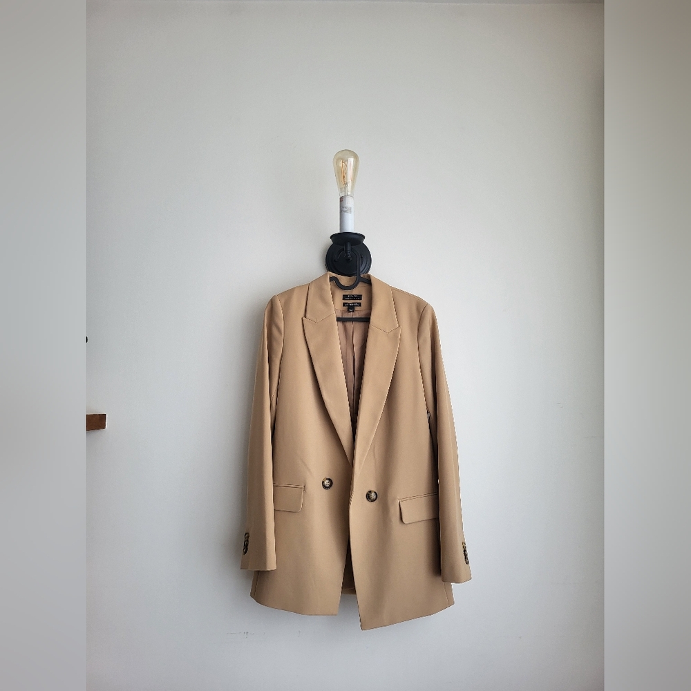 RW&Co. Beige Suit Jacket